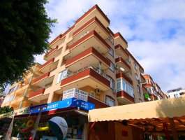 2+1 Apartment with Sea View at Mahmutlar Barbaros Street